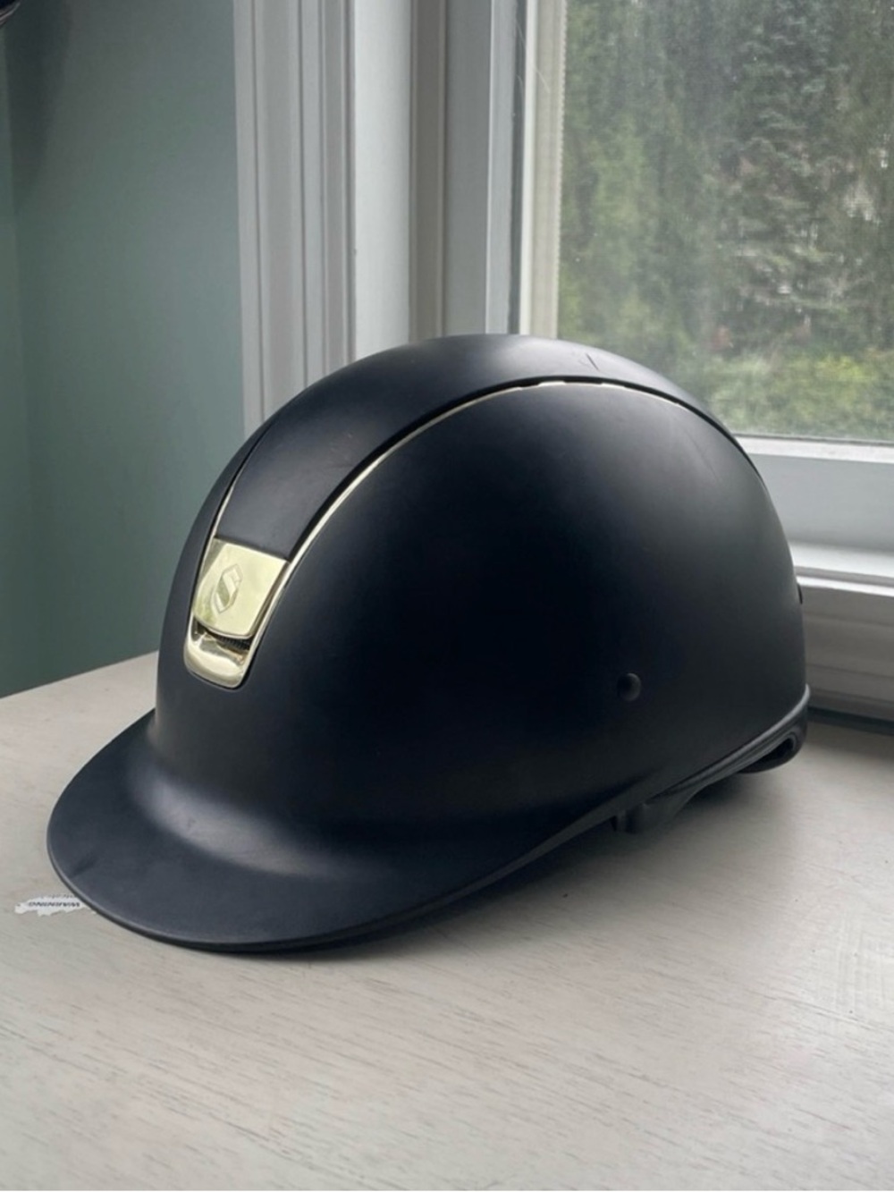 Samshield Shadow Matte Small Shell with Gold Trim